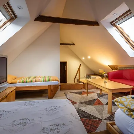 Stodola Pod Lipou Guest house